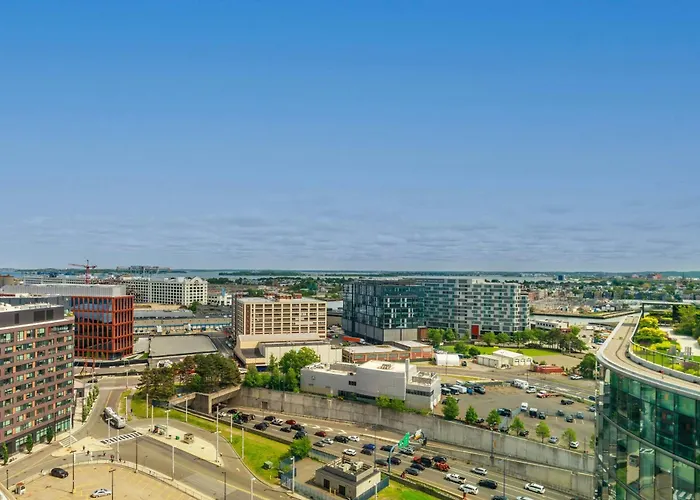 Spa Hotels Resorts Renaissance Boston Seaport District