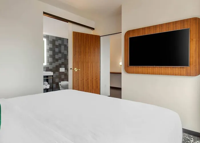 Cambria Downtown - Seaport